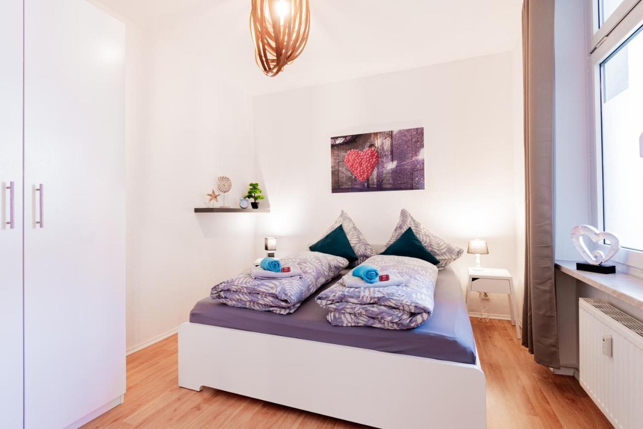 Helle Wohnung In Top-Lage, Hasselbachplatz - Altstadt, W-Lan, 4 Schlafplaetze マクデブルク エクステリア 写真